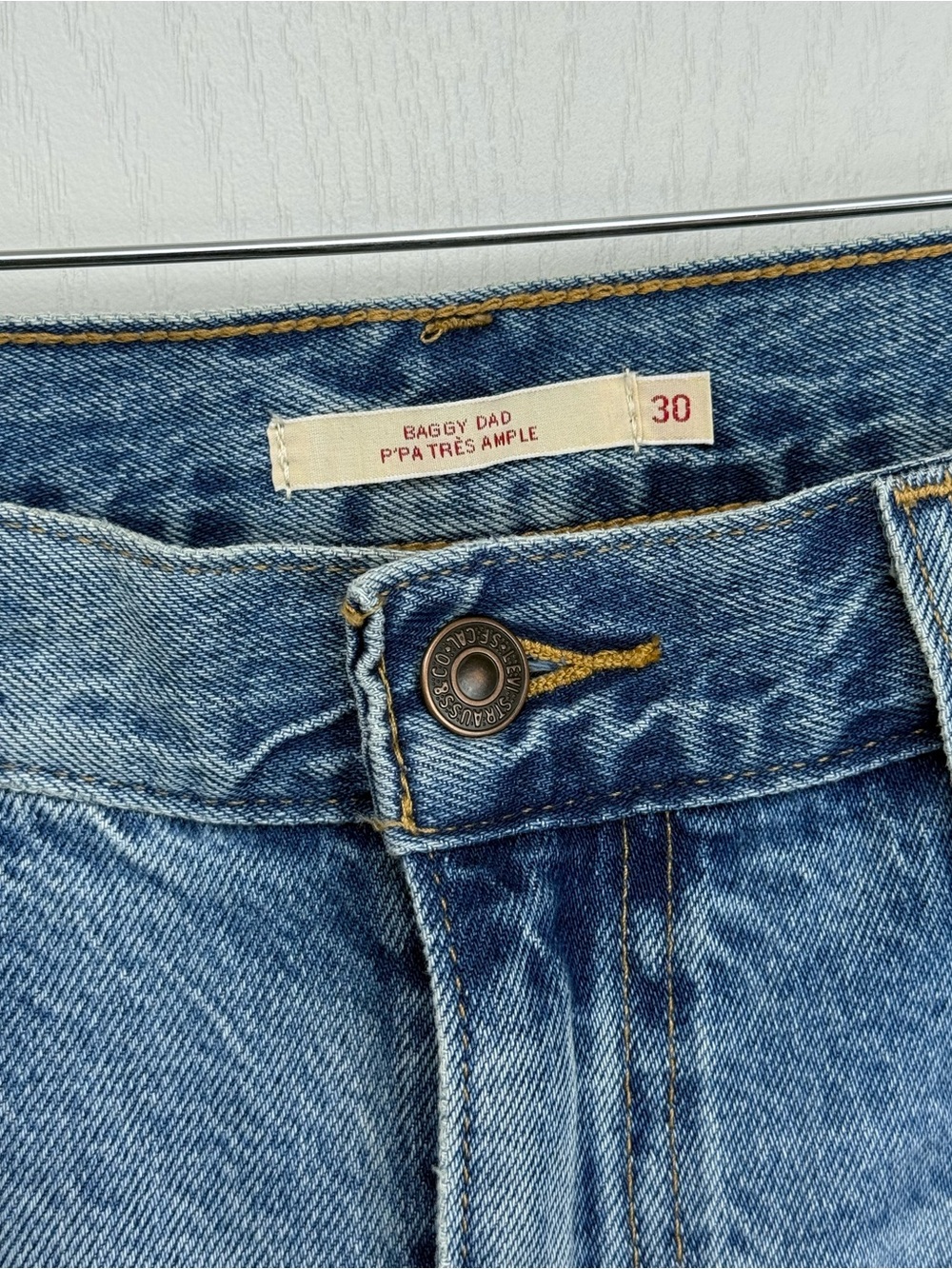 Levi’s Baggy Dad Jeans Size 30 X 32 Easy Days Light Wash - Picture 7 of 13